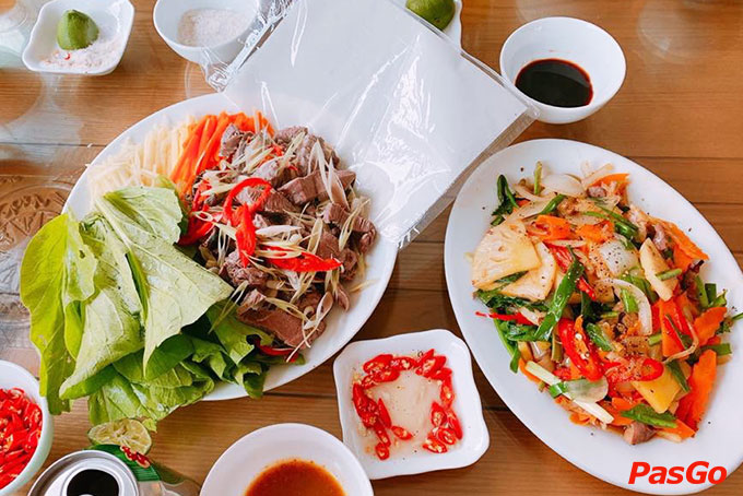 Nhà hàng Nghé Vàng Võ Thị Sáu 12