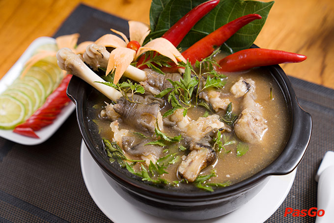 Nhà hàng Ngọc Dương Hoàng Quốc Việt 6