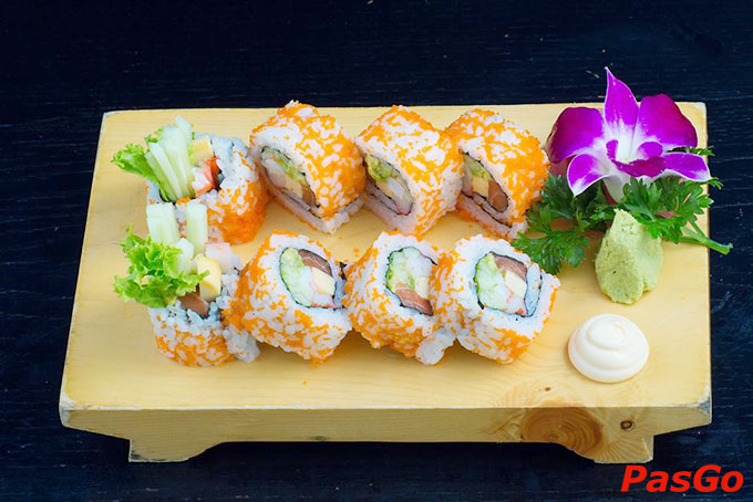 Nhà hàng Ngon Sushi The Manor 2