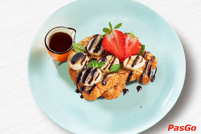 Mỗi món ăn thức uống, không chỉ được chế biến khéo léo qua đôi bàn tay bếp trưởng với nguồn nguyên liệu thượng hạng, mà còn được chuẩn bị cẩn thận và trình bày đẹp mắt