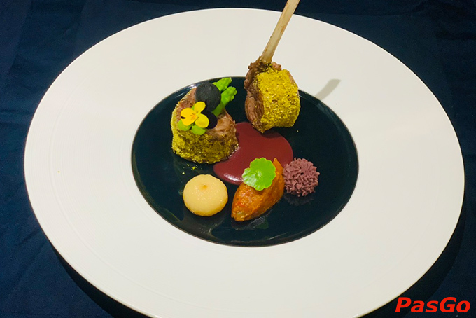 Ẩm thực Âu cao cấp không chỉ làm hài lòng tất cả thực khách bởi yếu tố ngon mà còn phải mang đến trải nghiệm các giác quan khác nhau