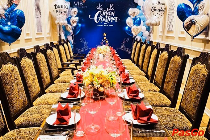 Botanica Thai Bistro cũng đã chuẩn bị một không gian lung linh và khu vực dành cho khách đi theo nhóm lớn để bạn và người thân, bạn bè thoải mái ăn