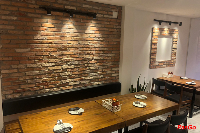 JCAT - Cá Hồi Đút Lò - 575 Cách Mạng Tháng 8-16