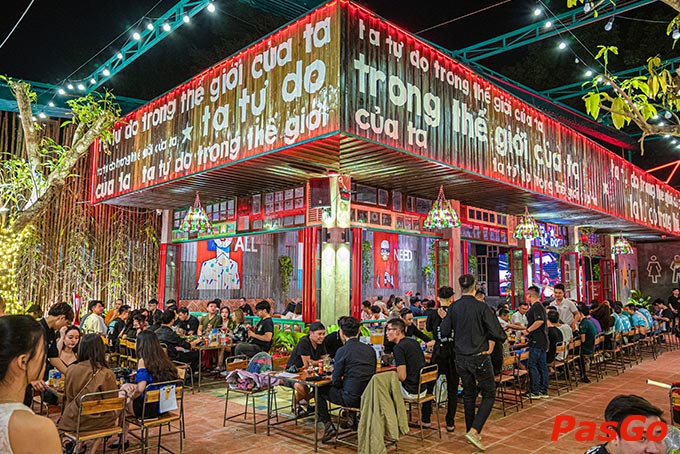 Nhà hàng Quán Nhậu Tự Do - Phó Đức Chính tọa lạc tại số 67a Phó Đức Chính, P. Trúc Bạch, Q. Ba Đình