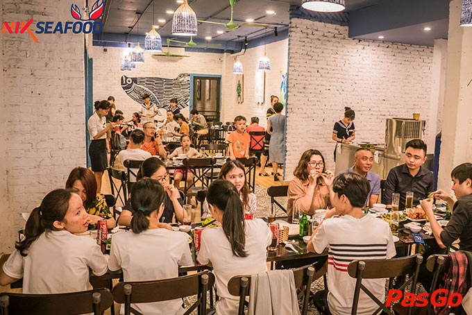 Nhà hàng NIK Seafood Ngoại Giao Đoàn 12
