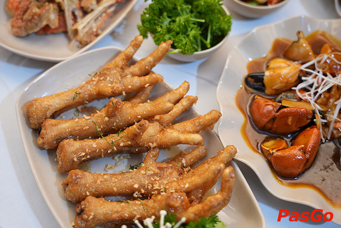 Từ nguồn nguyên liệu tươi ngon, các món ăn tại Ốc Mập Sài Gòn được chế biến để phù hợp với đa số vị giác của thực khách thậm chí quán còn chế biến theo khẩu vị nếu thực khách có yêu cầu