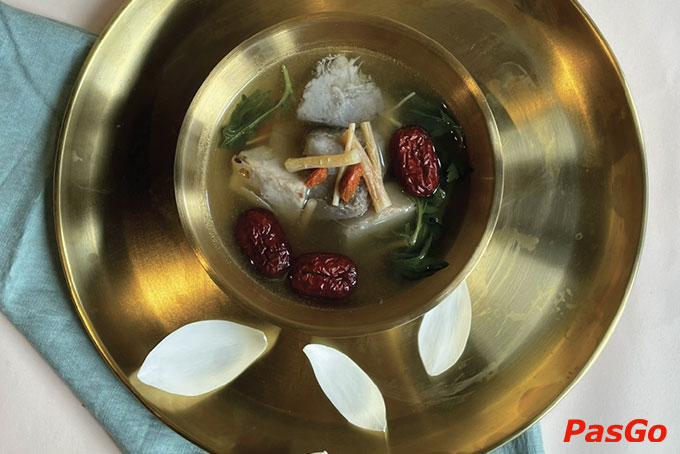 Rất nhiều lựa chọn hấp dẫn ở  Om Tara Vegan - Nhà hàng chay đang chờ bạn khám phá