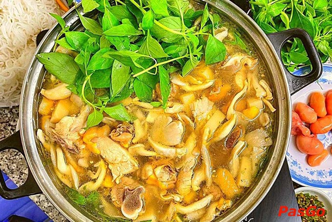 Những món nhậu tại nhà hàng Phỉnh Quán đa dạng về chủng loại, đủ để thỏa mãn sự ưa thích của mọi thực khách.