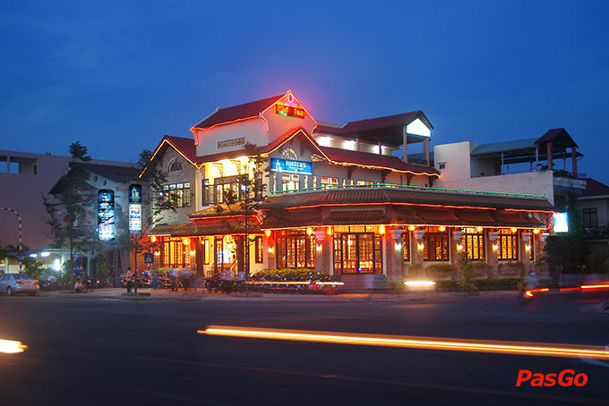 Nhà hàng Phố Biển 1