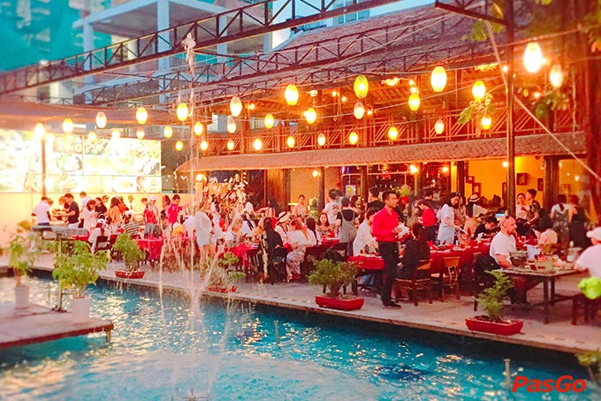 Pool Buffet – Yersin  