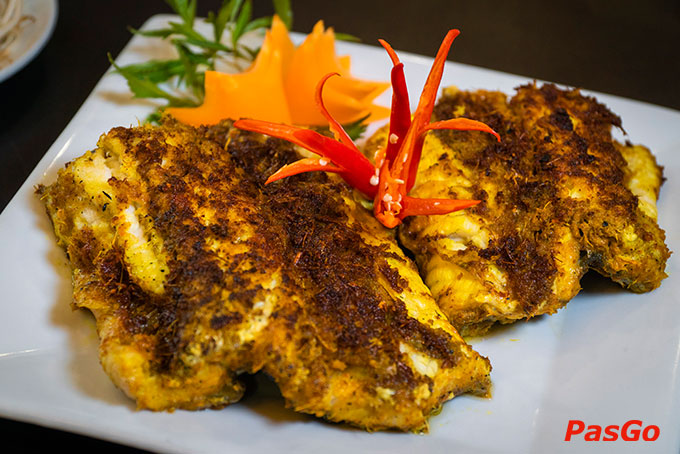 Bàn tiệc cá lăng đủ món cho bạn cơ hội thưởng thức nhiều hương vị hấp dẫn từ đặc sản cá lăng trứ danh đất Phú Thọ