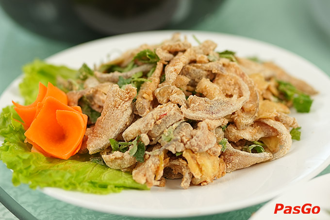 Ngoài ra, nhà hàng còn có các món đặc sản về Dê, Gà quê, Ba Ba…