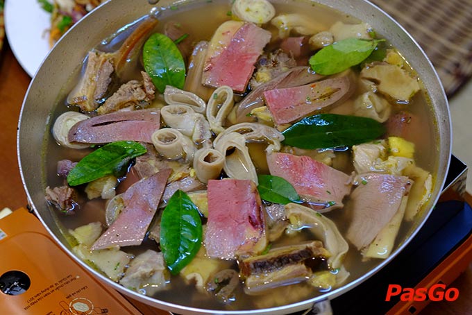 Nhà hàng Quành 6 Nguyễn Phong Sắc 9