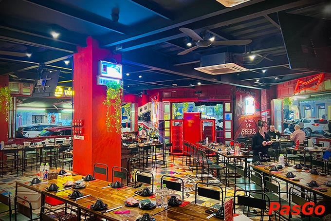 Thiết kế không gian đơn giản, không quá cầu kì mà rất cuốn hút