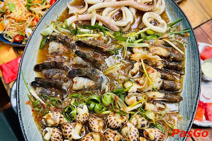 Mỗi món ăn đều chứa đựng bao đam mê, tâm huyết của người đầu bếp có hơn 20 năm kinh nghiệm