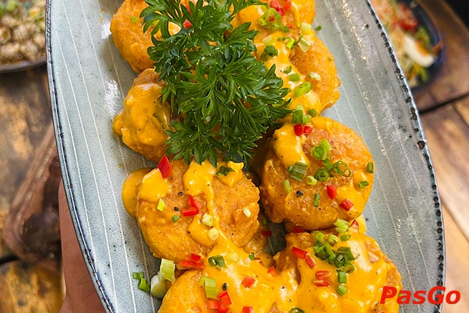 Thưởng thức các món nhậu thơm ngon độc đáo cùng vài chai bia mát lạnh