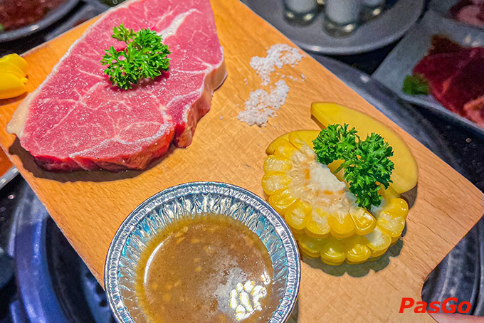 Queen BBQ Buffet - Hoàng Hoa Thám-6