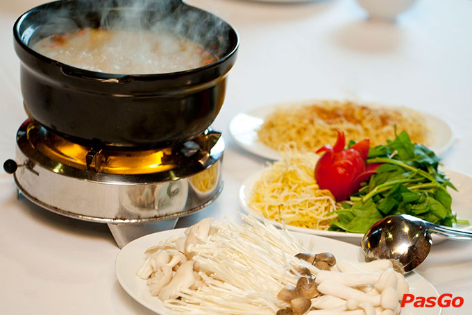 Nhà hàng Red House Hàm Long 11