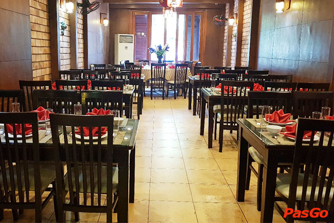 Nhà hàng Red House Hàm Long 14