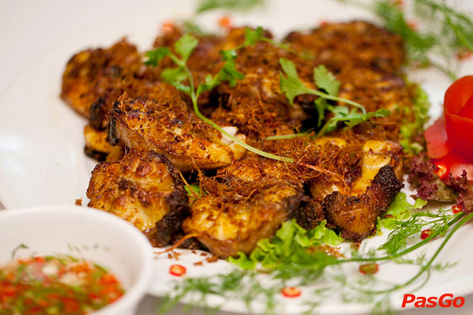 Nhà hàng Red House Hàm Long 5