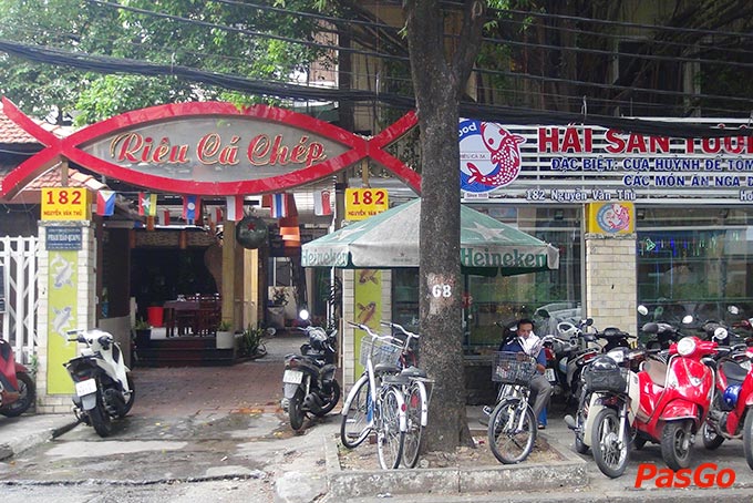 Nhà hàng Riêu Cá Chép Nguyễn Văn Thủ 14