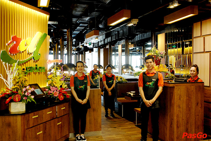 Roll Garden - Landmark 81-12