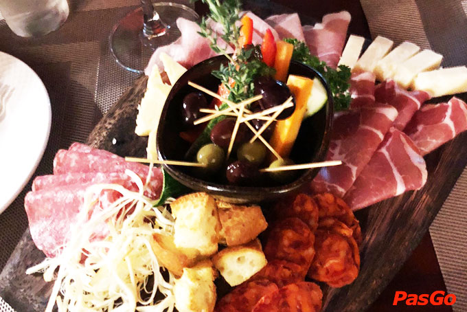 Nhà hàng Rustico Phúc Tân 12