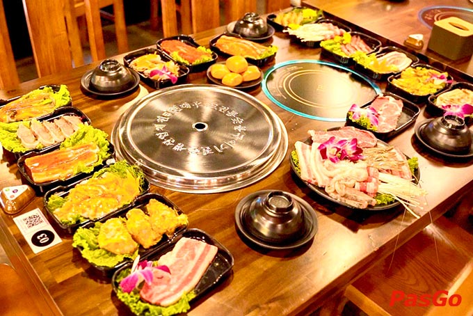 Không chỉ có những loại thịt ngon, nhà hàng Safodi còn cung cấp rất nhiều loại rau củ ăn cùng tươi ngon, đảm bảo