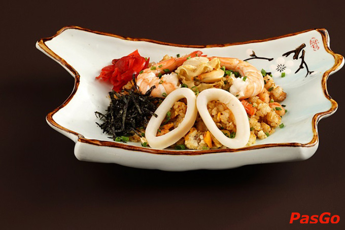 Tại Saiko Sushi Hai Bà Trưng mỗi món ăn được đặt vào đó bao đam mê và tâm huyết của người đầu bếp dạn dày kinh nghiệm