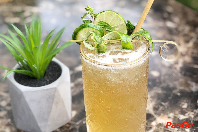 Salmon House Restaurant & Coffee Lê Quang Hòa 10