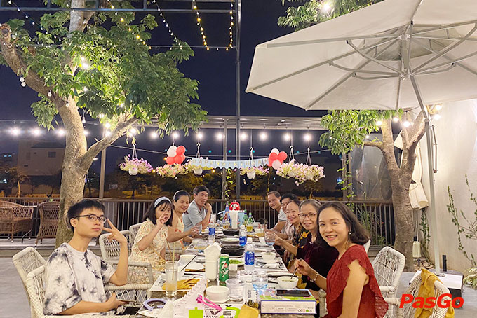 Salmon House Restaurant & Coffee Lê Quang Hòa 13