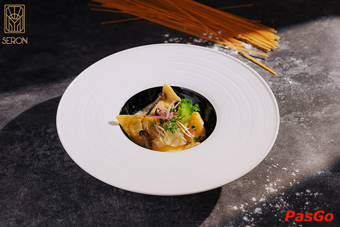 ến với Seron Bistro & Lounge Triệu Việt Vương, không chỉ có những món ngon hương vị chuẩn Âu mà còn có đồ uống hấp dẫn