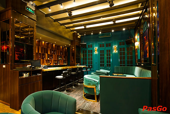 Nhà hàng Seron Bistro & Lounge tọa lạc tại số 40 đường Triệu Việt Vương, P. Nguyễn Du, Q. Hai Bà Trưng