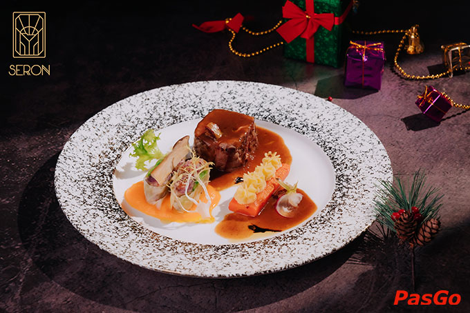 Với nguồn nguyên liệu luôn được tuyển chọn, tươi mới hàng ngày. Seron Bistro & Lounge đảm bảo sẽ mang đến cho Quý khách bữa ăn đầy đủ dinh dưỡng cả về hương vị và chất lượng