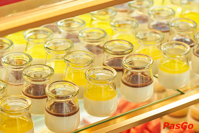Shang chi Trung Hòa có quầy Buffet Khai Vị - Tráng Miệng Đồ Ngọt đa dạng cho thoả lòng chị em với đầy đủ trà sữa, bánh mô chi, kem mát lạnh,...