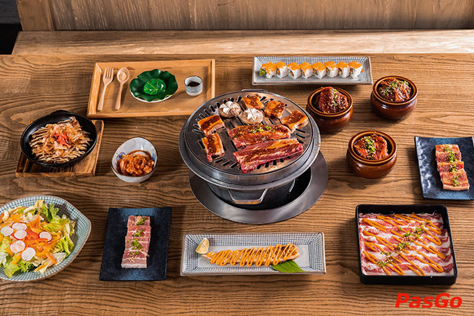 Buffet thịt nướng đẫm sốt hảo hạng cùng Sashimi tươi ngon thỏa thích cùng vô vàn món nhậu chuẩn Izakaya đã sẵn sàng chinh phục bạn