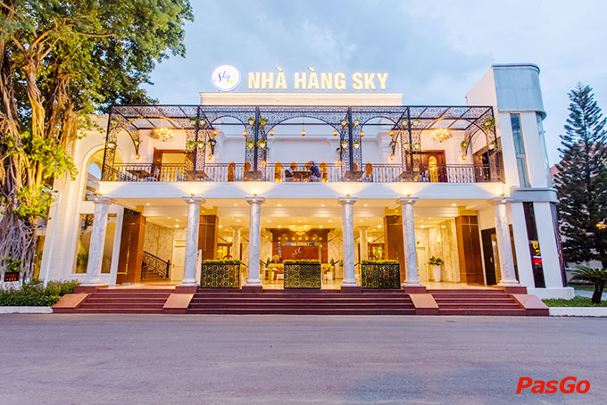 Nhà hàng Sky Hoàng Văn Thụ 11