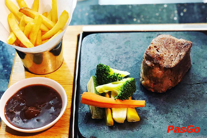 Nhà hàng Steak Deli  2