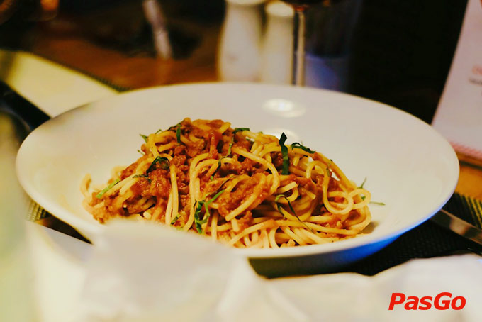 Steak Deli – Cách mạng Tháng 8-11