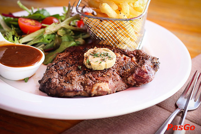 Thịt tươi giữ được hương vị thuần túy ngon đến ngất ngây với vị ngọt, thơm béo trong từng miếng cắn