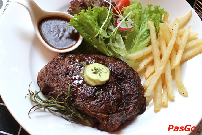 Thịt tươi giữ được hương vị thuần túy ngon đến ngất ngây với vị ngọt, thơm béo trong từng miếng cắn