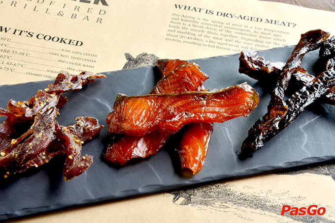 Stoker Woodfired Gill & Bar Mạc Thị Bưởi 12