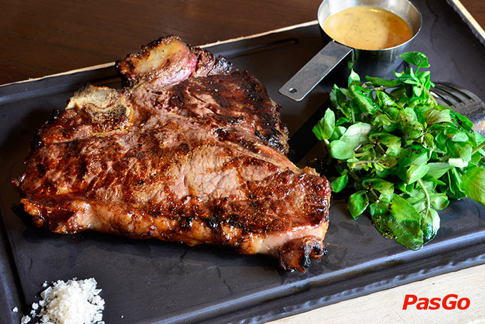 Stoker Woodfired Gill & Bar Mạc Thị Bưởi 2