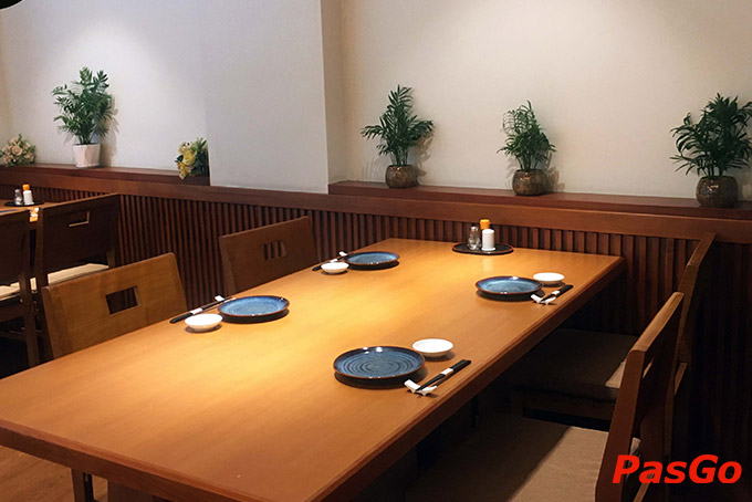  Nhà hàng phù hợp với đủ mọi mục đích của thực khách như gặp mặt, liên hoan, tiếp khách, gia đình