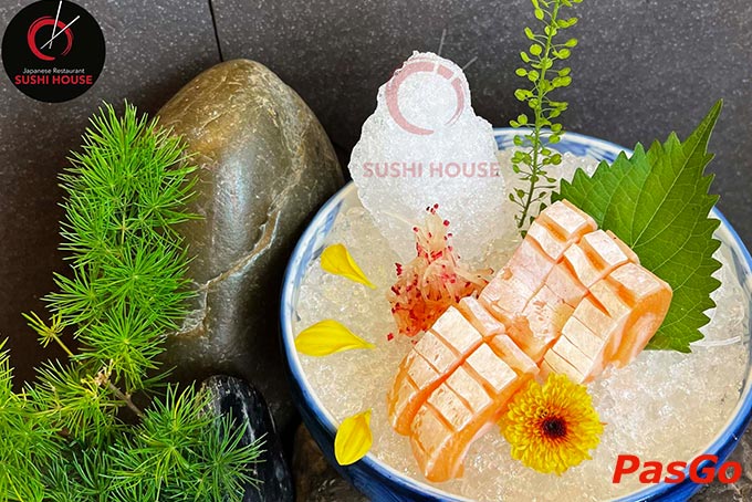 Tại Sushi House Vạn Phúc các món ăn Không chỉ ngon miệng, các món ăn ở đây còn được bài trí rất đẹp mắt
