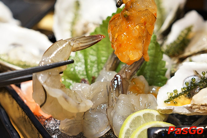 Nguồn nguyên liệu tươi ngon được nhập từ các nhà cung cấp uy tín mang đến chất lượng món ăn ấn tượng