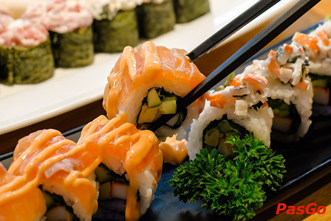 Tại Sushi in Sushi mỗi món ăn được đặt vào đó bao đam mê và tâm huyết của người đầu bếp dạn dày kinh nghiệm