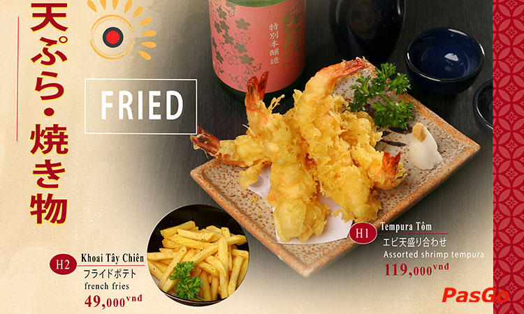 Sẽ ngon hơn khi bạn thưởng thức cùng Sashimi, vị Sashimi tươi mát hòa quyện cùng vị ấm nồng thơm ngát của rượu Shochikubai  Kyoto chắc chắn sẽ làm bạn xóa tan đi lo âu, căng thẳng và mệt mỏi