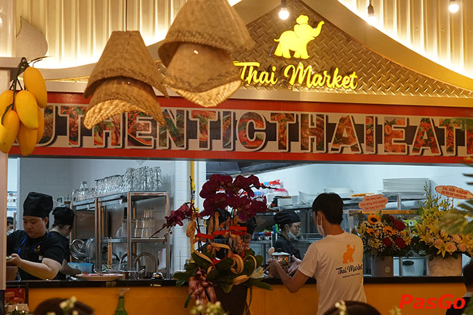 Thai Market Giga Mall sở hữu không gian thiết kế theo phong cách chợ Thái truyền thống