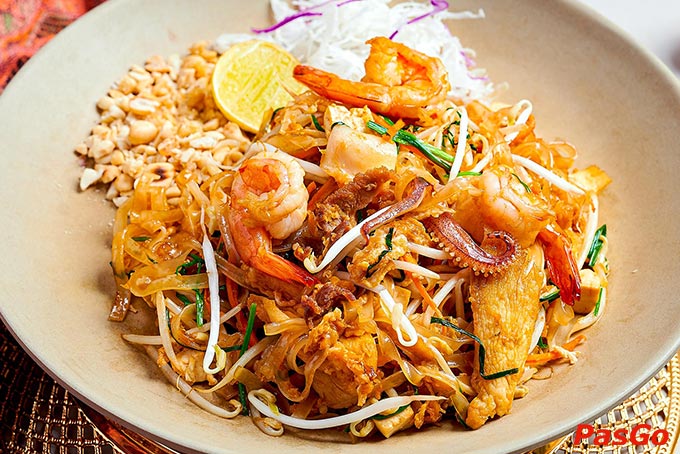 Sự hoà trộn giữa các nguyên liệu tươi ngon, phong phú chắc chắn sẽ khiến thực khách thích mê sau lần thưởng thức đầu tiên